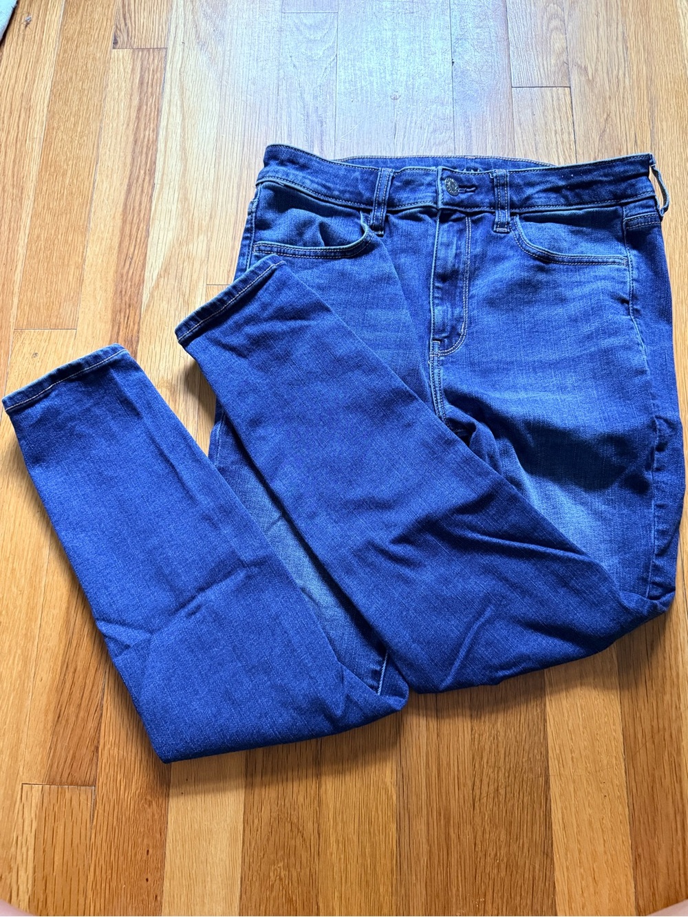 American Eagle Women's skinny  Jeans in Dark Blue
